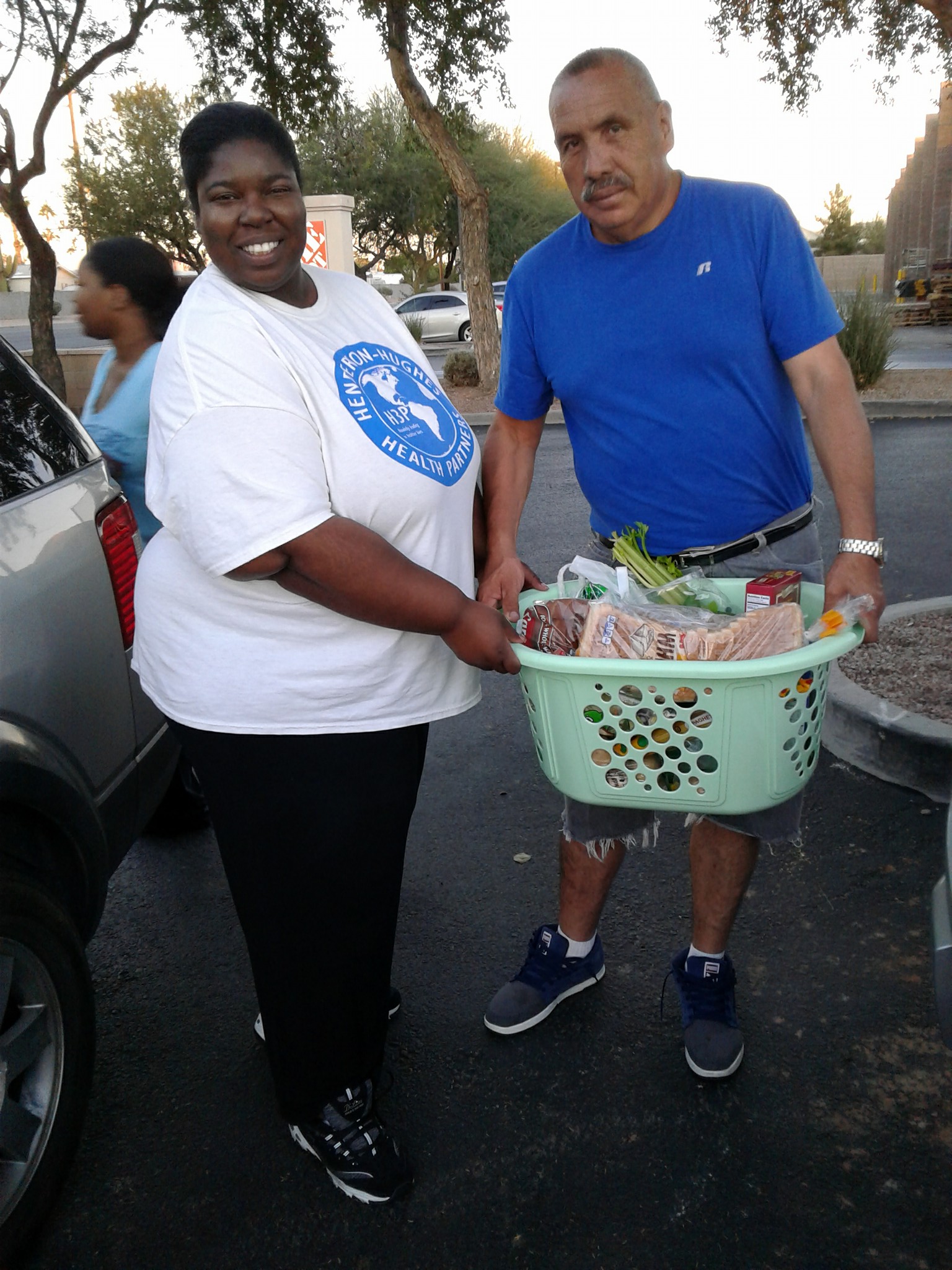 Evangelist-Deborah-Aguilera-Aguilar-holiday-basket-2